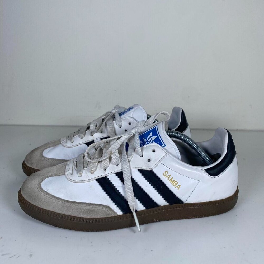 Leather Suede Low Top Streetwear Soccer Sneakers - Picture 3 of 6